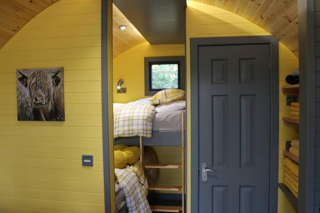 Glampods Glamping Pod - Meet Highland Cows And Sheep Elgin Villa Dış mekan fotoğraf